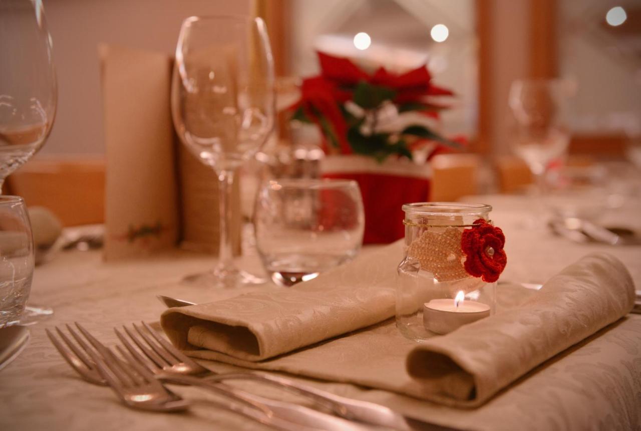 Pippo Hotel Terzolas Екстериор снимка