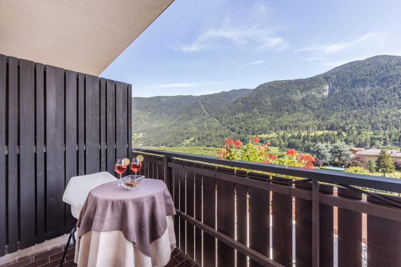 Pippo Hotel Terzolas Екстериор снимка