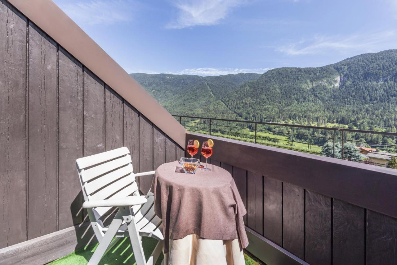 Pippo Hotel Terzolas Екстериор снимка