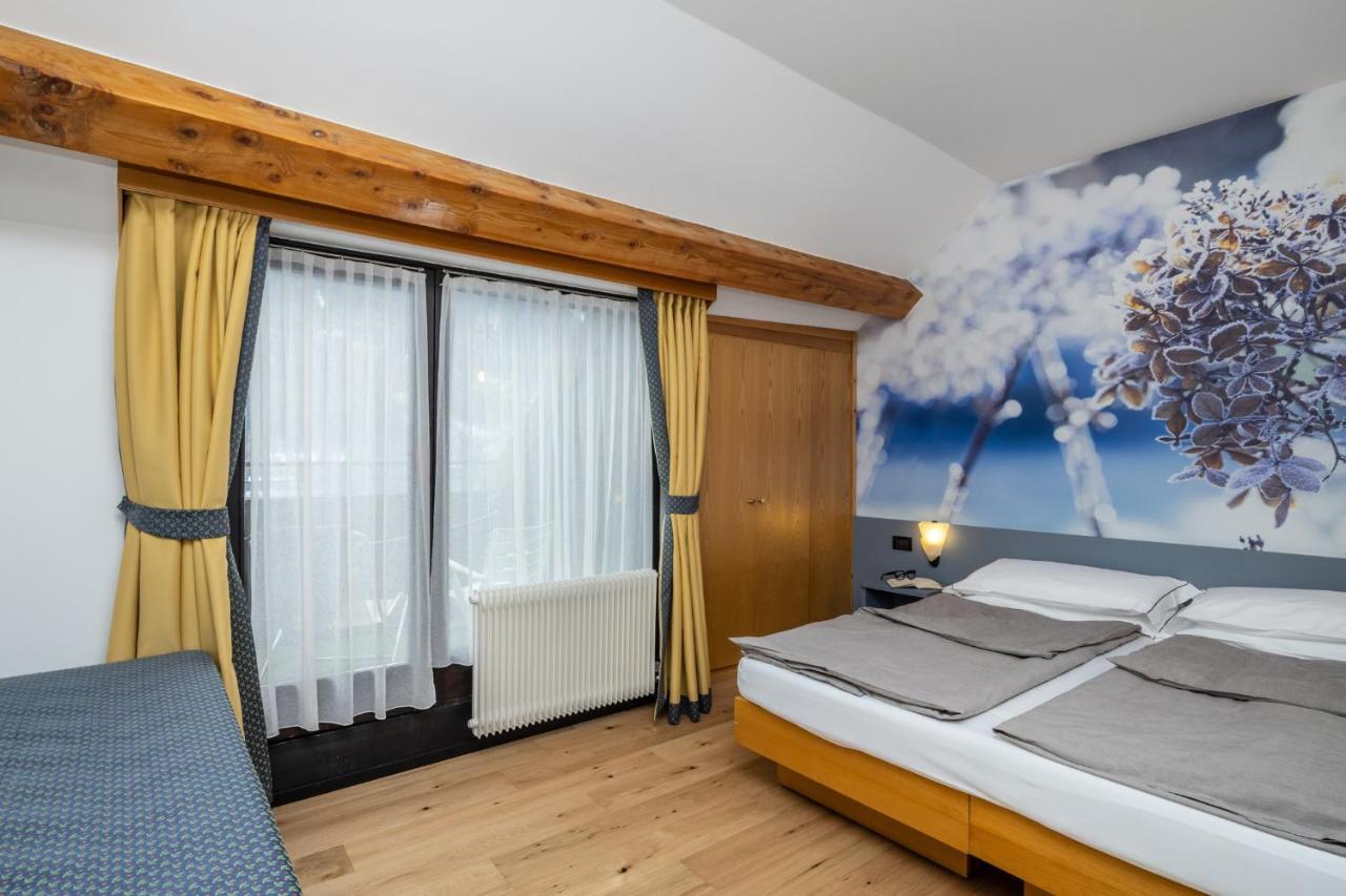 Pippo Hotel Terzolas Екстериор снимка