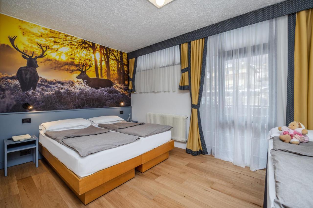 Pippo Hotel Terzolas Екстериор снимка