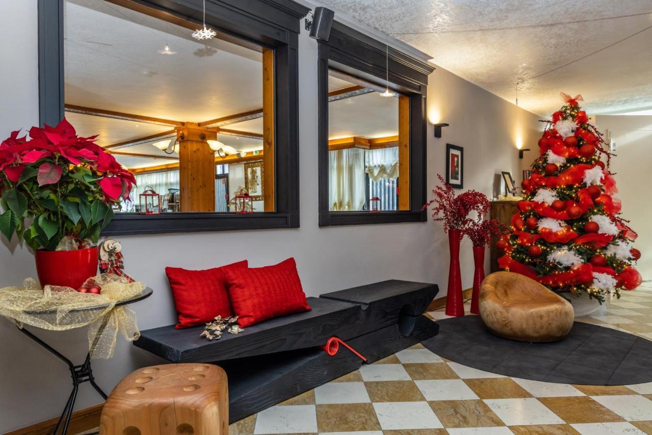Pippo Hotel Terzolas Екстериор снимка